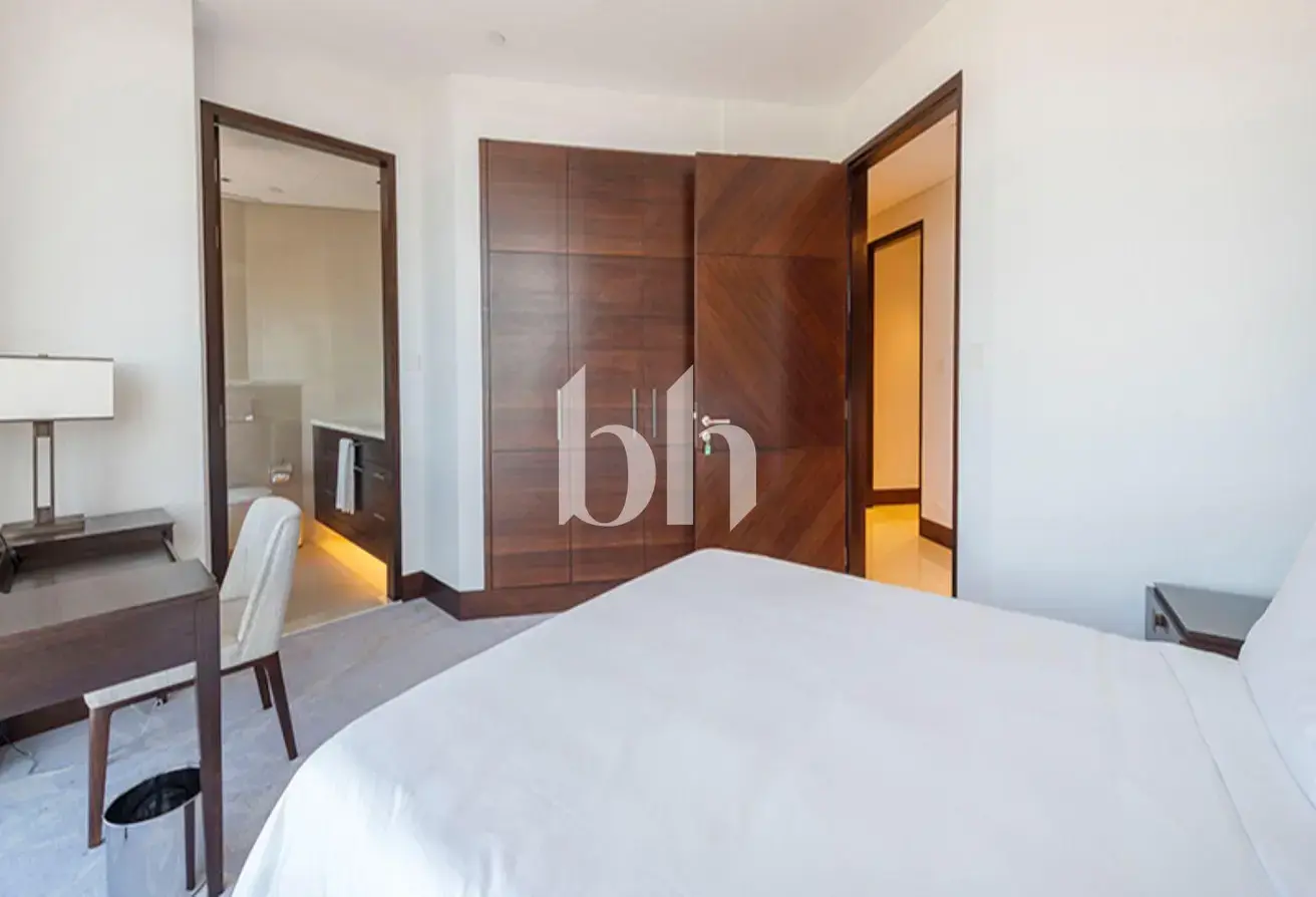 Apartment for rent in Al Khushkar, Shoreline Apartments